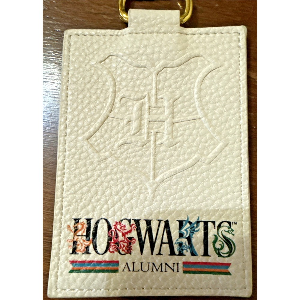 Harry Potter White Hogwarts Alumni ID Badge Holder - New with Tags / NWTs